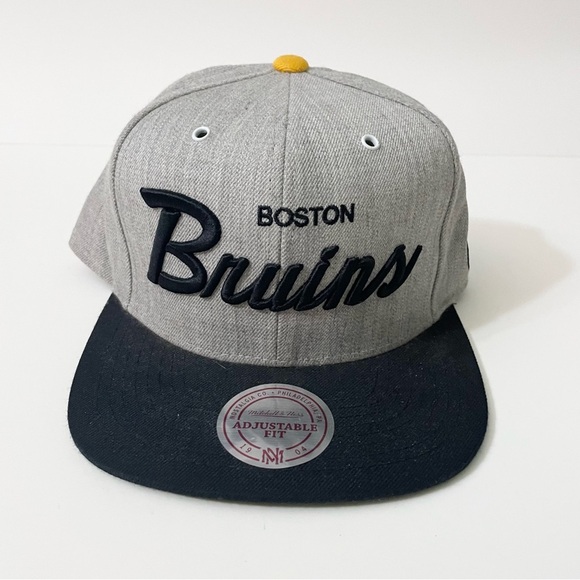 Boston Bruins Snapback Hat Mitchell & Ness Cap NHL - Picture 1 of 16
